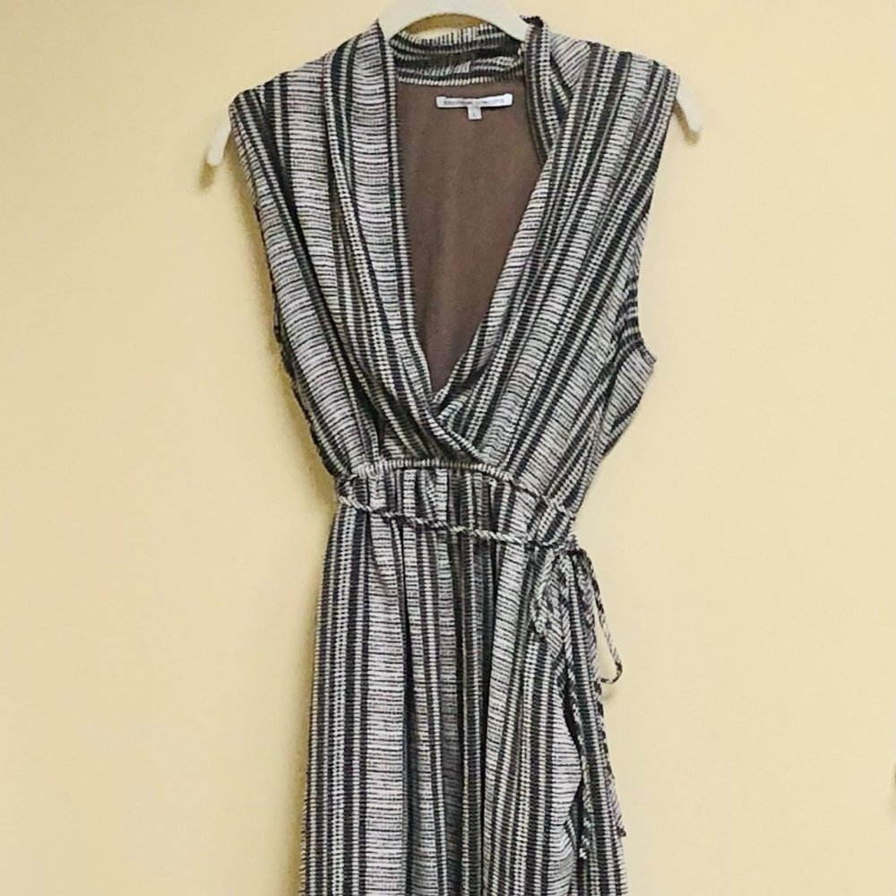 🎁Collective Conceptions Tie Waist Dress